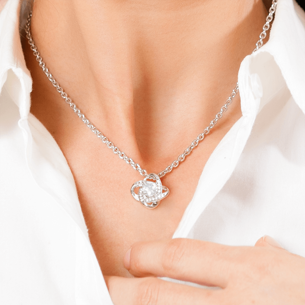 TO MY AMAZING MOM | AM SO THANKFUL | LOVE KNOT NECKLACE
