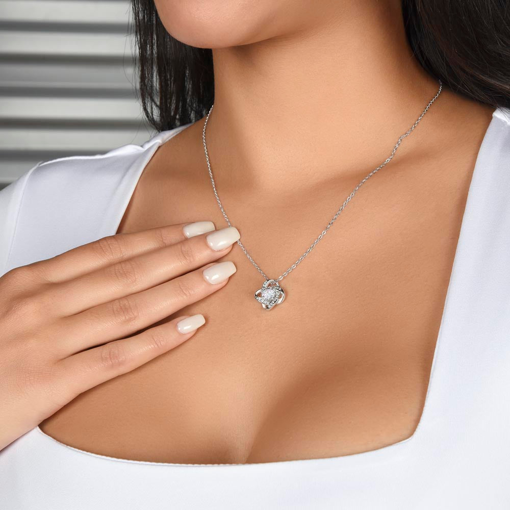 TO MY AMAZING MOM | AM SO THANKFUL | LOVE KNOT NECKLACE